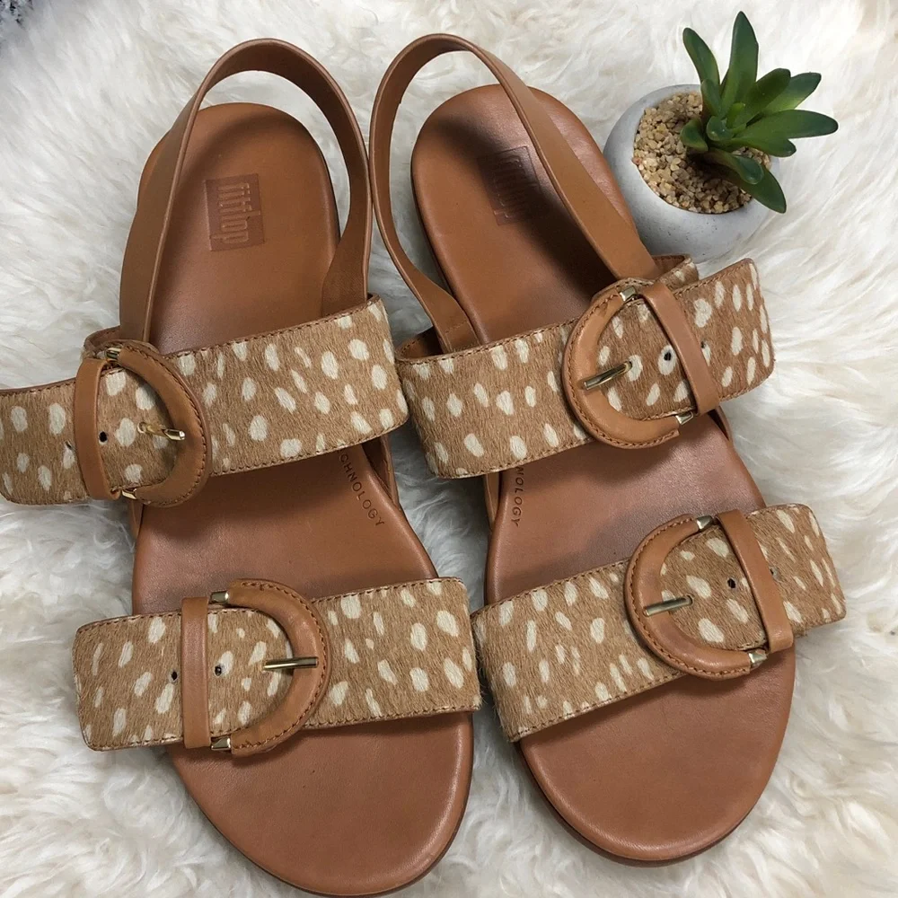 FitFlop Annelia SANDALS  Deer Print Vegan 1.5” Heel Adjustable Straps EUC - Picture 2 of 9